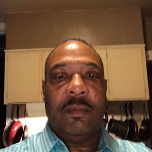 Meet your Posher, Derrick